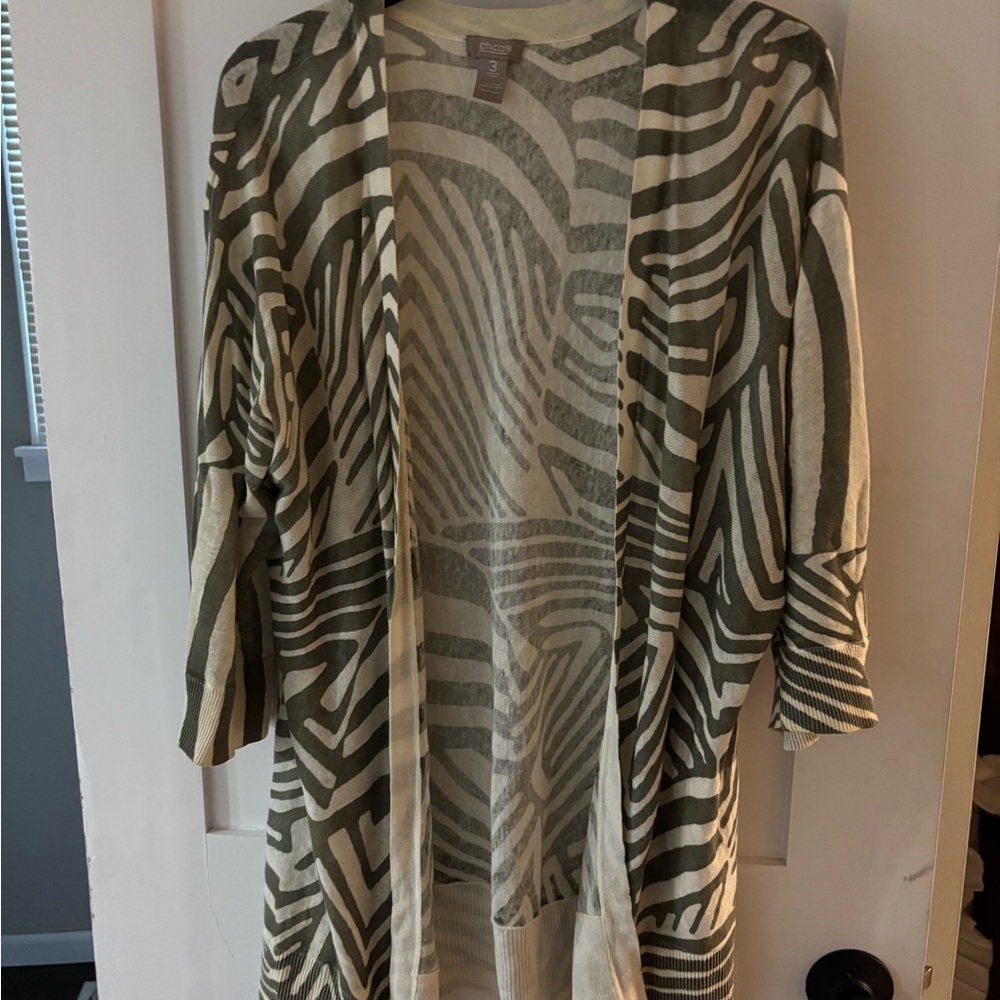 Chico's Olive Green and Cream Open-Front Tunic Cardigan